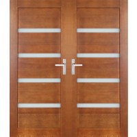 Dvoukřídlé dřevěné dveře dýhované z borovice Malaga